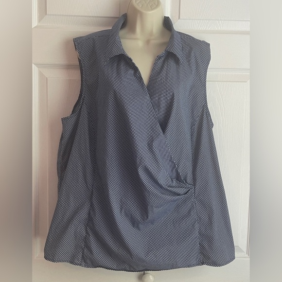 Talbots Woman Plus Size 24W Blue & White Polka Dot Sleeveless Faux Wrap Top - Picture 1 of 11